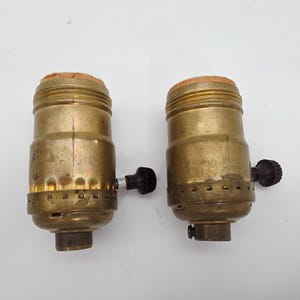 アンティーク真鍮製レビトンランプソケット2個セット 250W ミディアムベース ヴィンテージパーツ