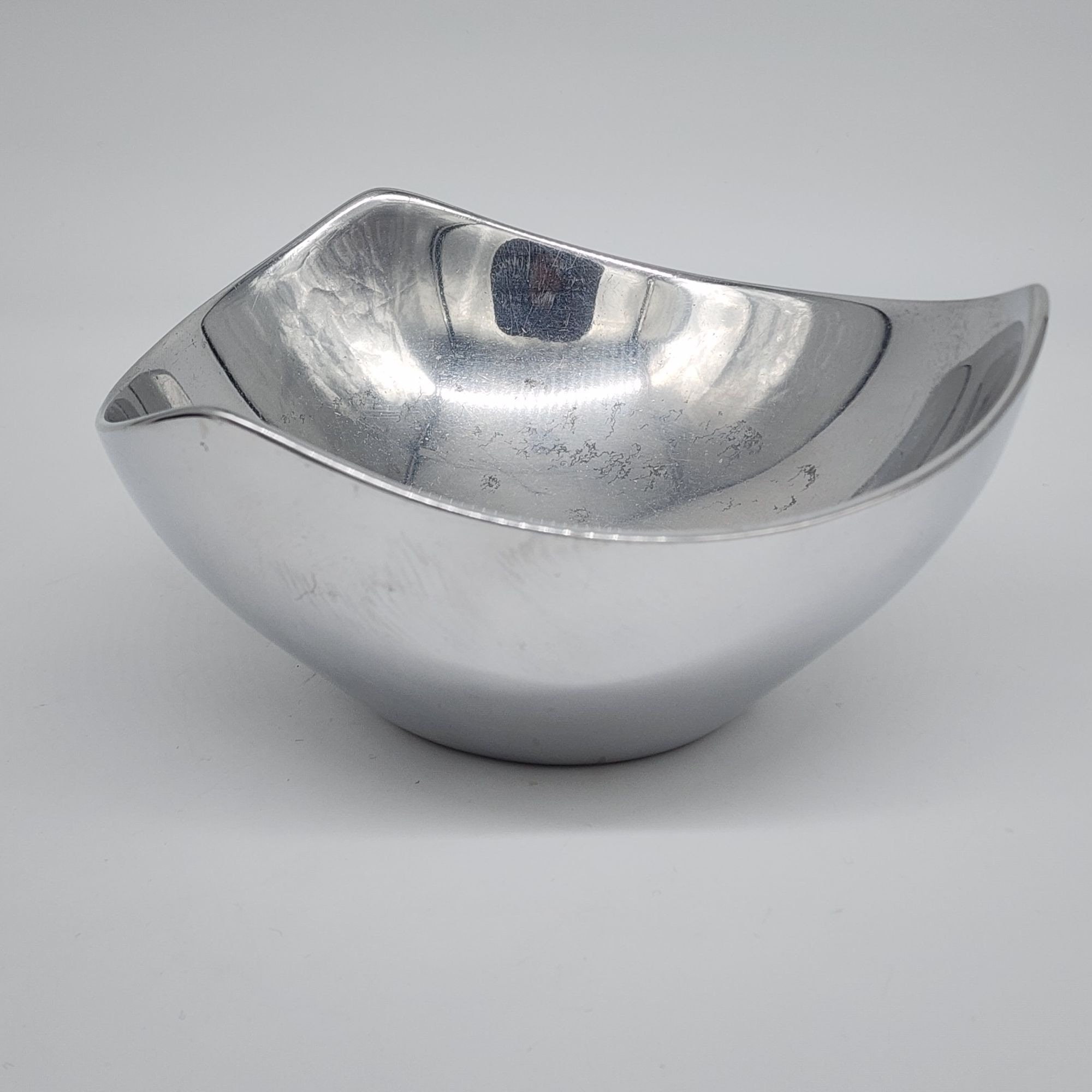 Nambe' Tri-corner Bowl #530 1967 Design by Richard K. Thomas VTG