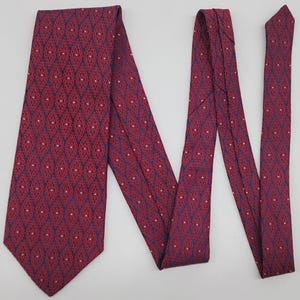 Necktie Dacron & Polyester Blue Red Geometric 4" W 56" L VTG Superba