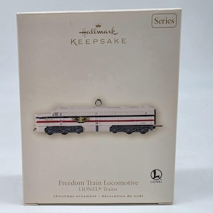 Hallmark Keepsake Freedom Train Locomotive Ornament Lionel Trains 2007