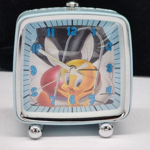 BatteriebetriebenerTweety & Silvester Wecker Blau Metall Klarglas Front UV Glow