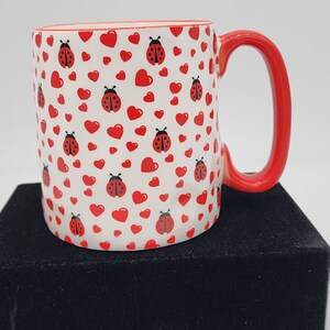 10 Strawberry Street Ladybug and Hearts Mug Artisan Collection VTG