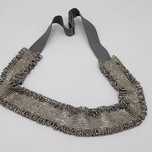 Yik Fung Perlen Metall Mesh Elastischer Stretch Gürtel mit Druckknopf 1,5 &quot;Breit