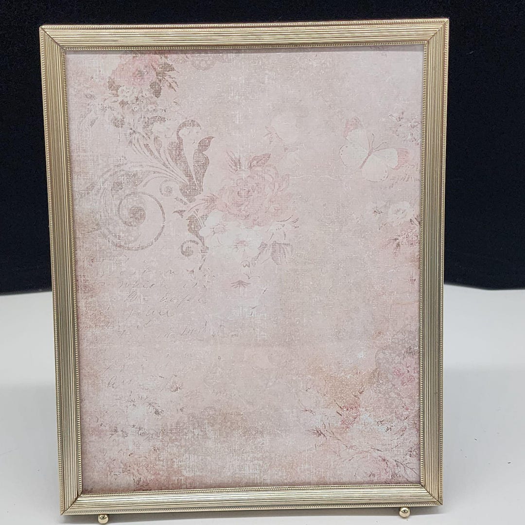 Vintage Gold Tone Metal Picture Frame Ribbed Design Ball Feet 8x10 ...