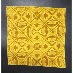 1970er Jahre Gold und gelbe Leinen Serviette einzelne Serviette Blumentulpen VTG
