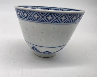 Porcelanowa filiżanka do herbaty ryżowej i sake, ręcznie malowana, niebiesko-biała