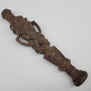 Antike Gusseisen Lampen Spacer Verziert Durchbohrt Florale 11-1 / 8 &quot;&quot;Lange 3&quot;Breite.&quot;