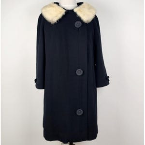 Vintage Union Label Black Wool Coat With White Faux Fur Collar Medium