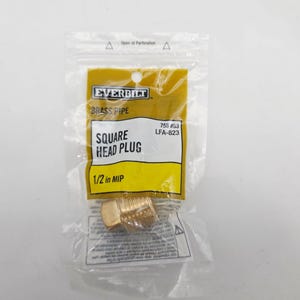 Puede incluir: Un letrero de madera rústica con el texto "Welcome to our home" en un estilo manuscrito. El letrero presenta un acabado envejecido y un diseño sencillo y acogedor, ideal para un porche o entrada.