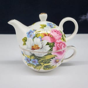 Grace Teaware Floral Porcelain Teapot & Cup Set For One 12 Oz Capacity White