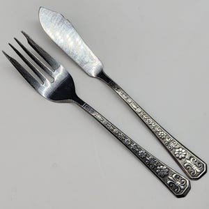 Vintage Interpur Florenz Stainless Steel Fish Knife & Fork Set Floral Design