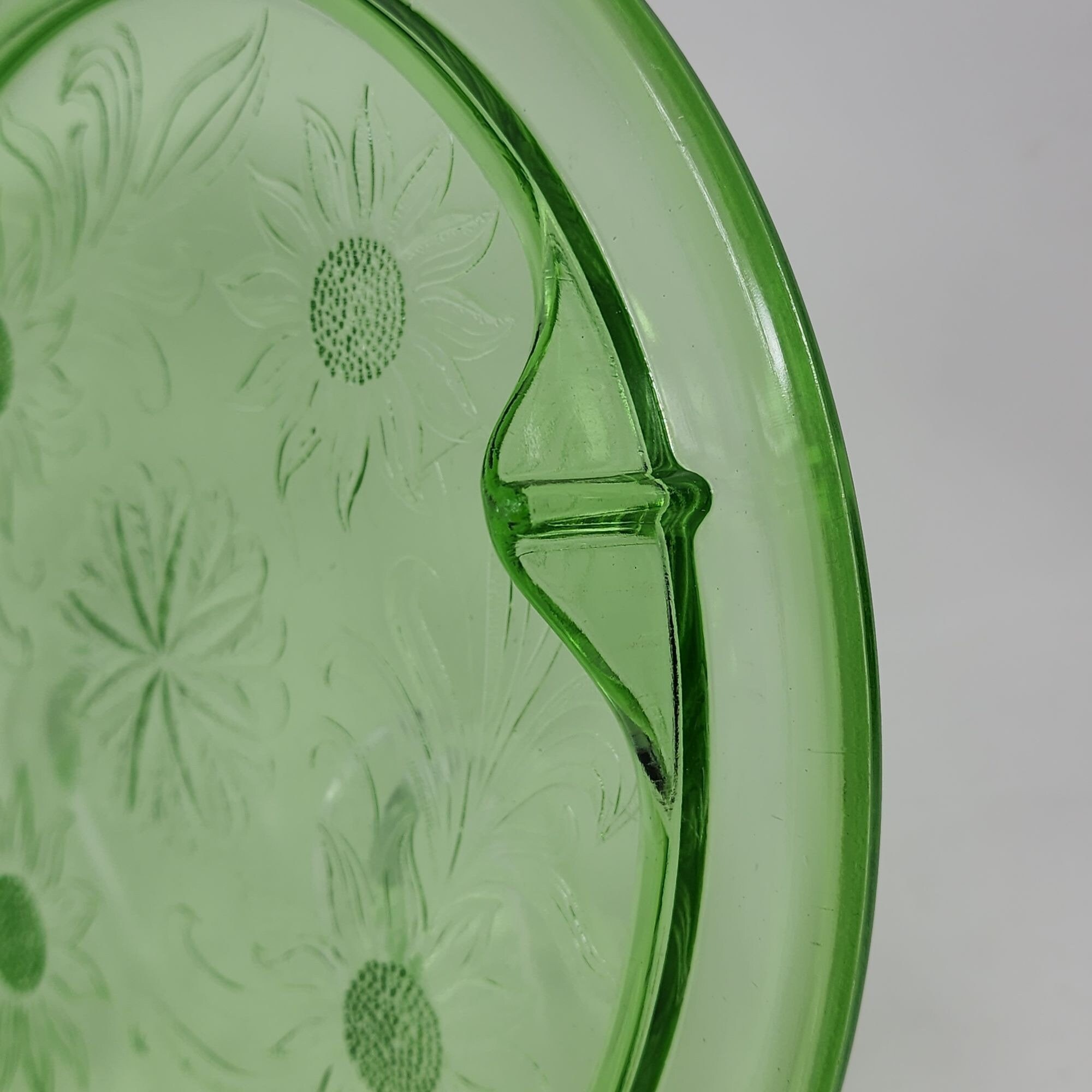 Depression Vaseline Uranium Glass Cake Plate By Jeannette Etsy Il Fullxfull.5129317454 B63u