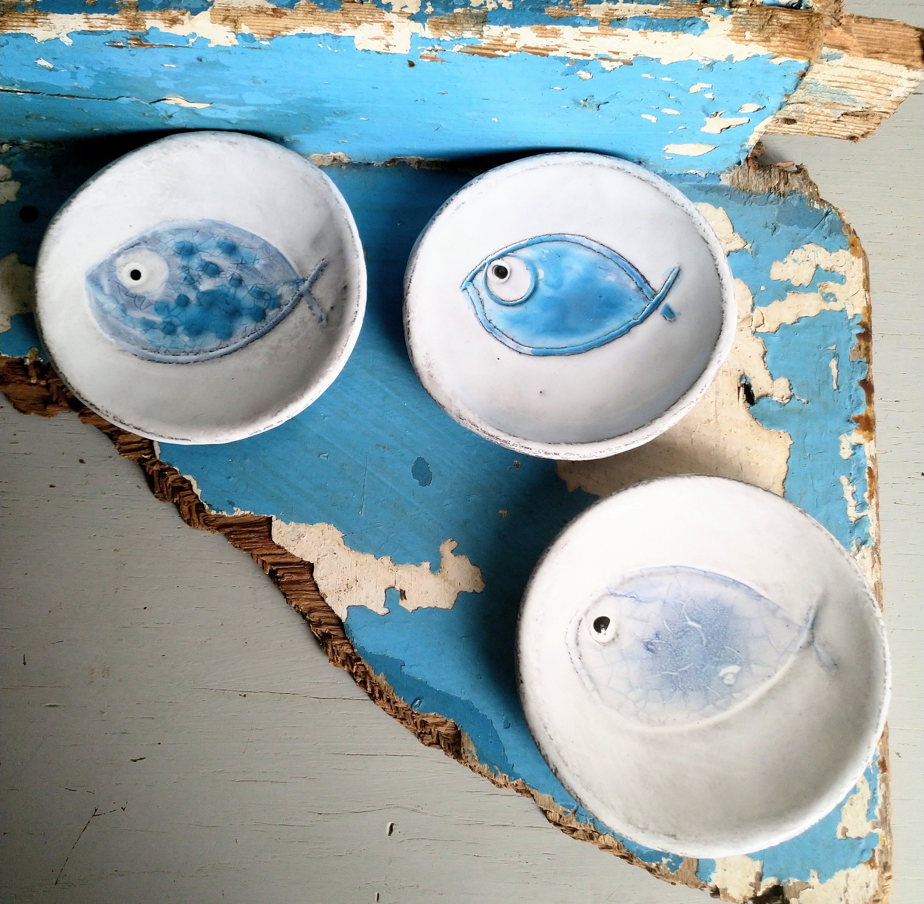 Ensemble de 3 Petites Coupelles , Émaux Bleus et Blancs, Unique, Fait Main, Porte Mini Savon