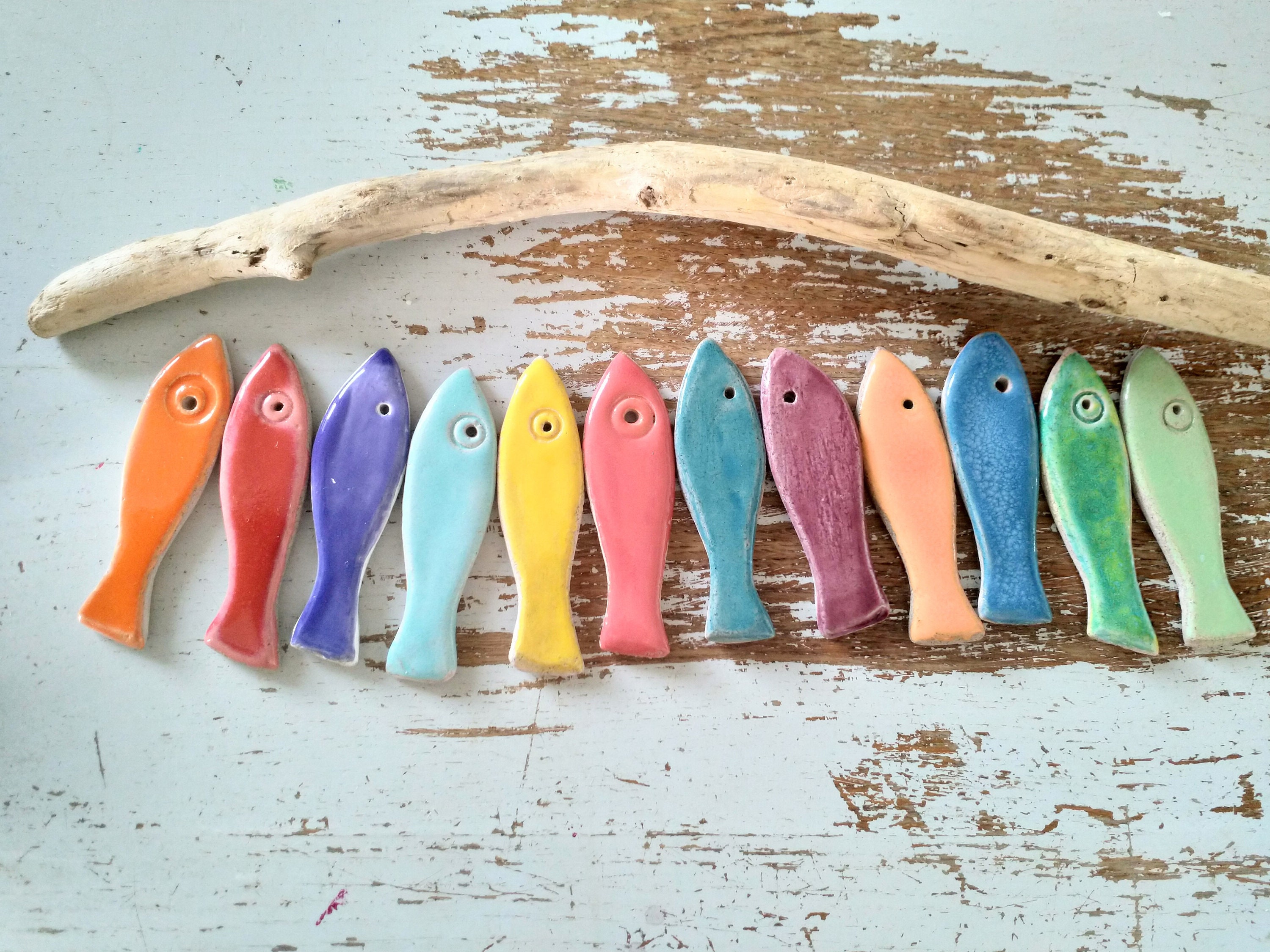 Set 10 ou 12 Sardines Émaux Multicolores , Porte-Couteaux à Accrocher en Décoration Marine