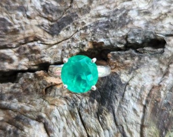 Green Emerald Quartz Sterling Silver Ring - Size 8.5