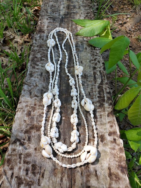 Vintage Seashell Necklace Set - image 2