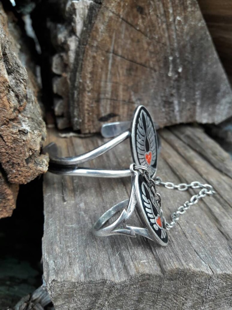 Vintage Winged Heart G/&S Slave Bracelet Ring Size 9