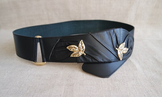 Woman black belt size small vintage, 80 Black 80s Women Elastic Belt, Studded Leather Waist Belt  main image 3