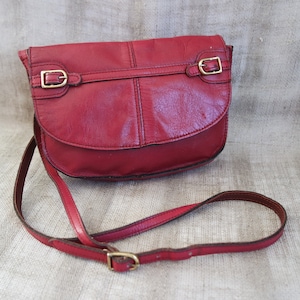 Vintage Damen Rote Kunstleder Tasche Kleine Rote Umhängetasche Schultertasche Rote Geldbörse Rote Festival Tasche