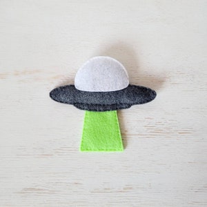 UFO Cat Toy