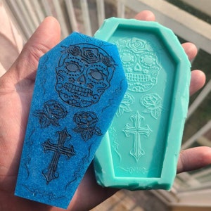 VERY SHINEY Silicone coffin sugar skull resin mold