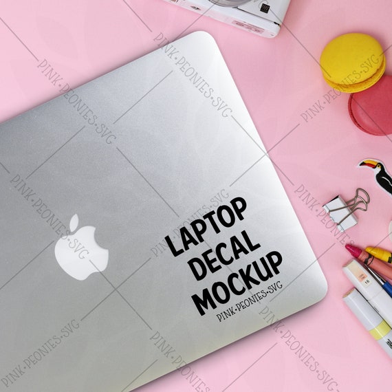 Download Mac Sticker Mockup Jpg 600 374 Mac Stickers Mockup Free Psd Mockup Psd