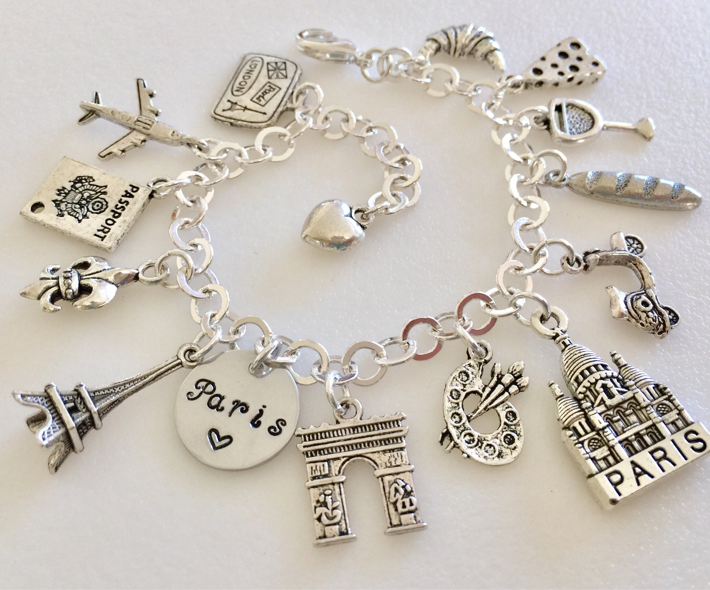 Pulsera con dijes de París, Viaje a París, Amante de París, Recuerdo de París, Año escolar en París, Recuerdos de París, Vida parisina, Luna de miel en París