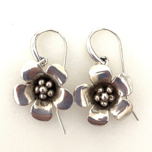 Karen Hill Tribe Flower Earrings, Cherry Blossom Earrings, Thai Fine Silver, Hill Tribe Fine Silver Jewelry.