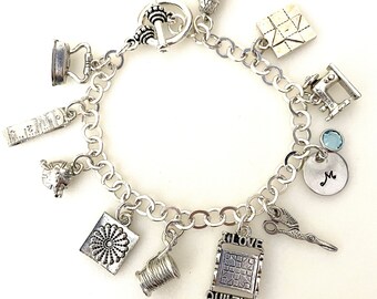 ⭐︎flat charm bracelet Quilting Charm Bracelet, Quilter's Gift, I Love Quilting