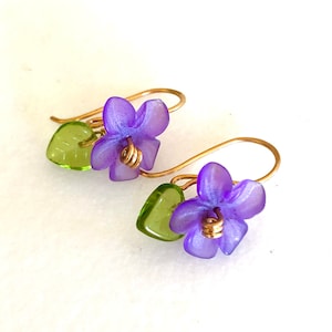 Violet Flower Earrings, Petite Amethyst Flowers, Lucite Flowers, Czech Glass Leaves, Handmade Wires, Mothers Day, Spring Flowers