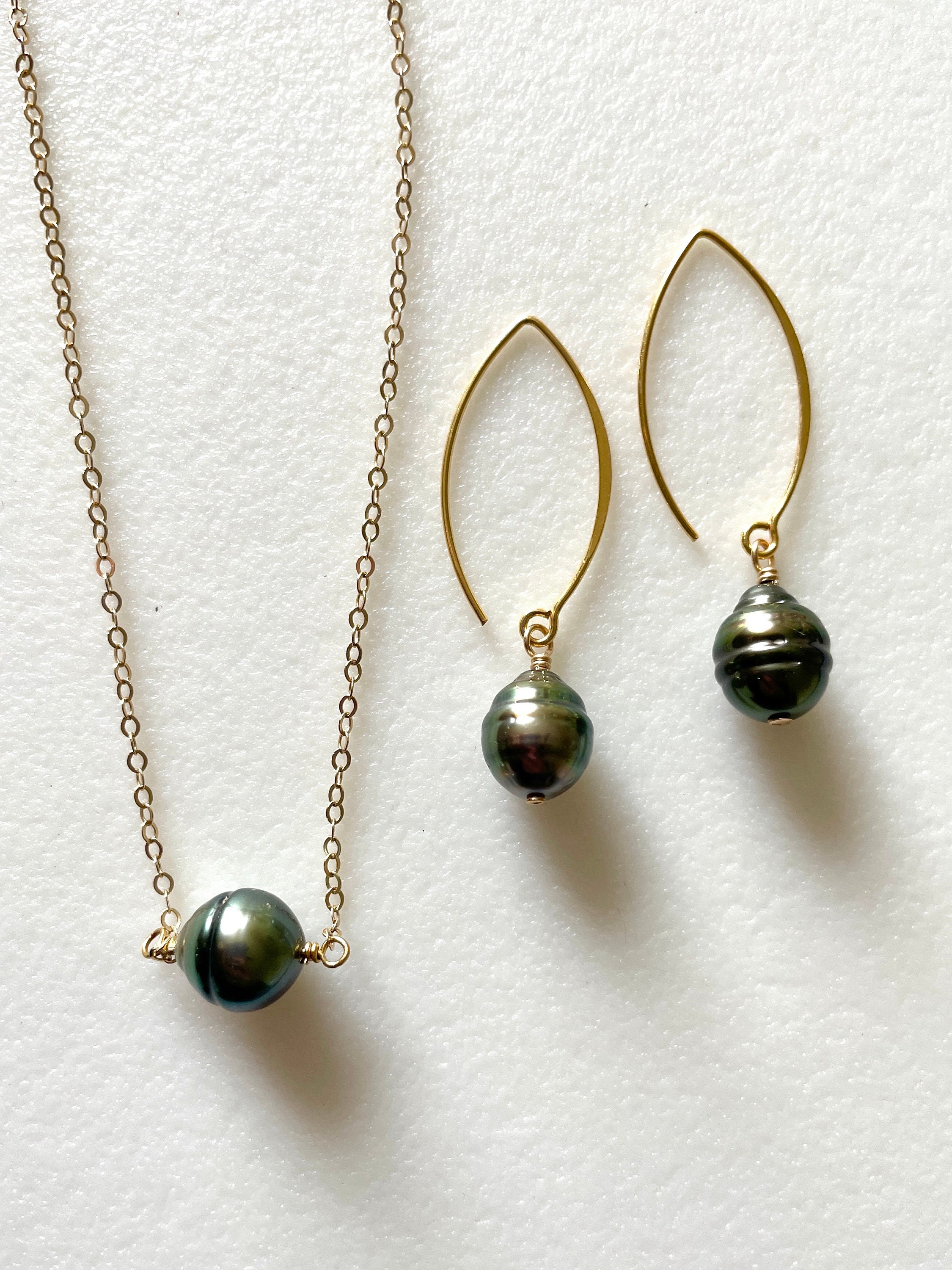 Collana Girocollo Con Fiocco E Perle – Nastro Nero Di Velluto Con Perle Bianche. Gioiello Lungo E Versatile, Stile Boho/vintage. Ideale Per Matrimoni, Feste O Regalo.