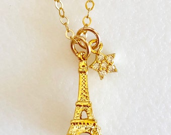 プチ エッフェル塔ネックレス、ラ トゥール エッフェル、パリ