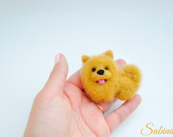Gift For Mom Dog Miniature German Spitz Jewelry Embroidered Dog Brooch Cute Zwergspitz Pomeranian Dog Broosh Gift For Daughter