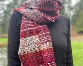 Winter Berry- Hand Woven Scarf