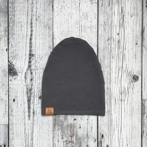 Grey Beanie 2-3yr image 1