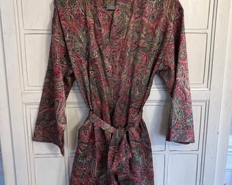 Vintage Victoria’s Secret satin robe one size