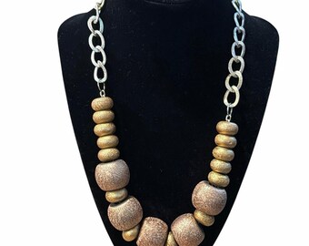 Vintage wood beads & gold tone necklace