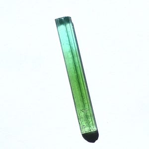 Bi Color Green Sky Blue Tourmaline 3.70 Ct Rough Facet Grade Pencil Crystal Indicolite Stone Jewelry Making 202K