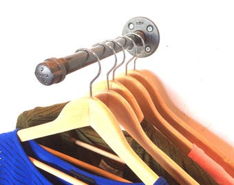 Scaffale da parete per tubi industriali urbani da 4", 5", 6", 8", 10" o 12" - Rack per abiti, organizzazione dell'armadio ed espositore per la vendita al dettaglio