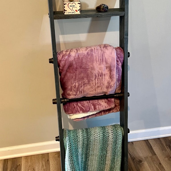 4FT Industrial Pipe and Wood Blanket Ladder - With Shelf - Wood Quilt Ladder - Rustic Quilt Blanket Ladder - Pipe Decor Blanket Ladder