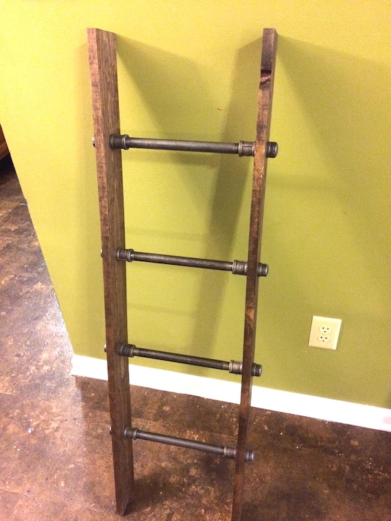 Rustic Industrial Pipe And Wood Blanket Ladder Quilt - Diy Blanket Ladder With Pipe