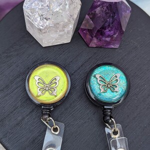 Butterfly - Retractable badge holder
