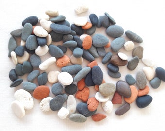 Pequeños guijarros planos, fragmentos de cerámica pulidos por el mar, pequeños guijarros multicolores, guijarros para mosaicos o cuadros, 100ud.