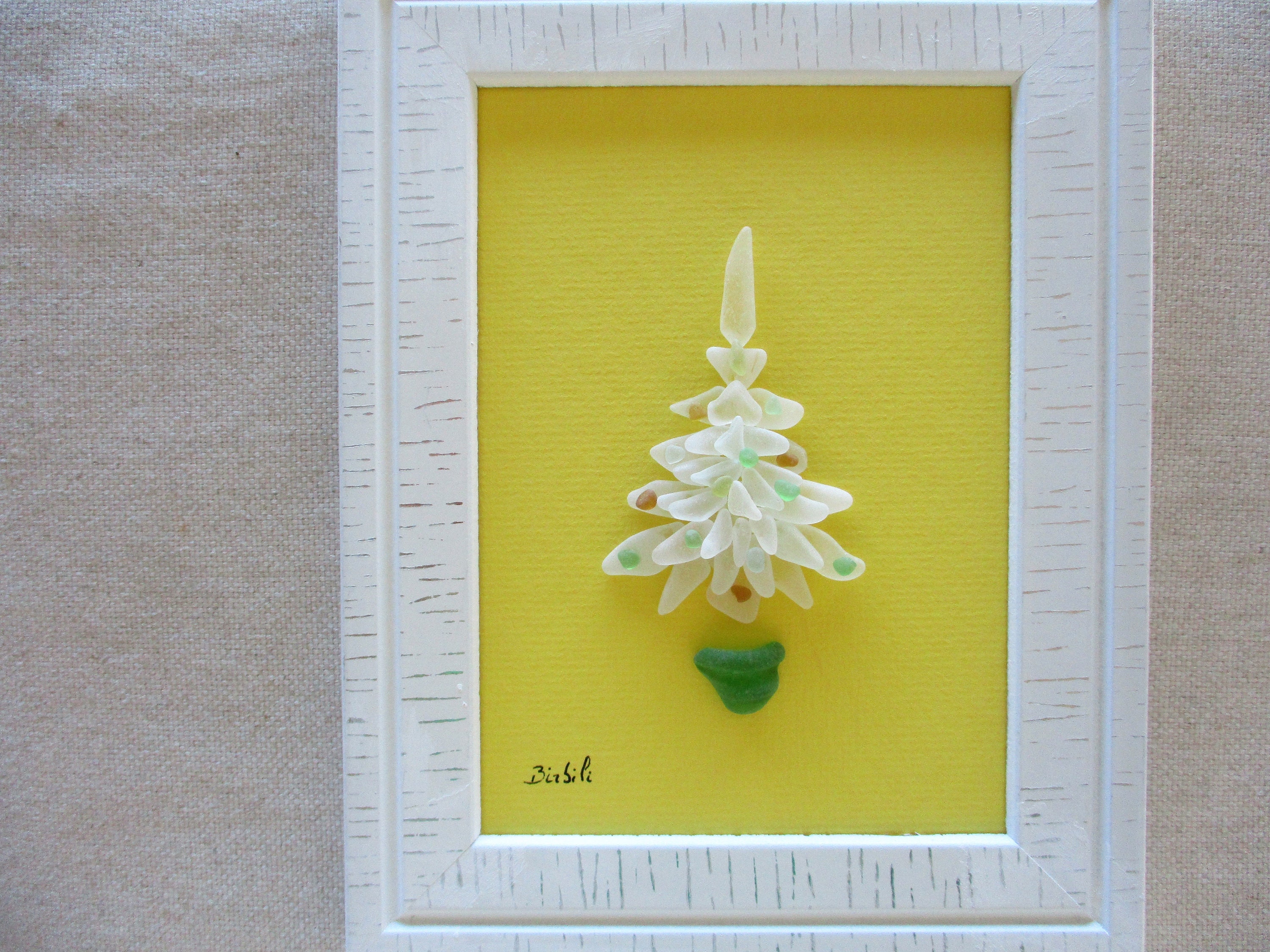 Déco de Noël en Verre Poli Recyclé. Arbre Mer, Sapin Noël, Décoration Blanche et Jaune,