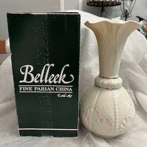 Rossmore Vase Belleek Event by BELLEEK Pottery (IRELAND) / NWB