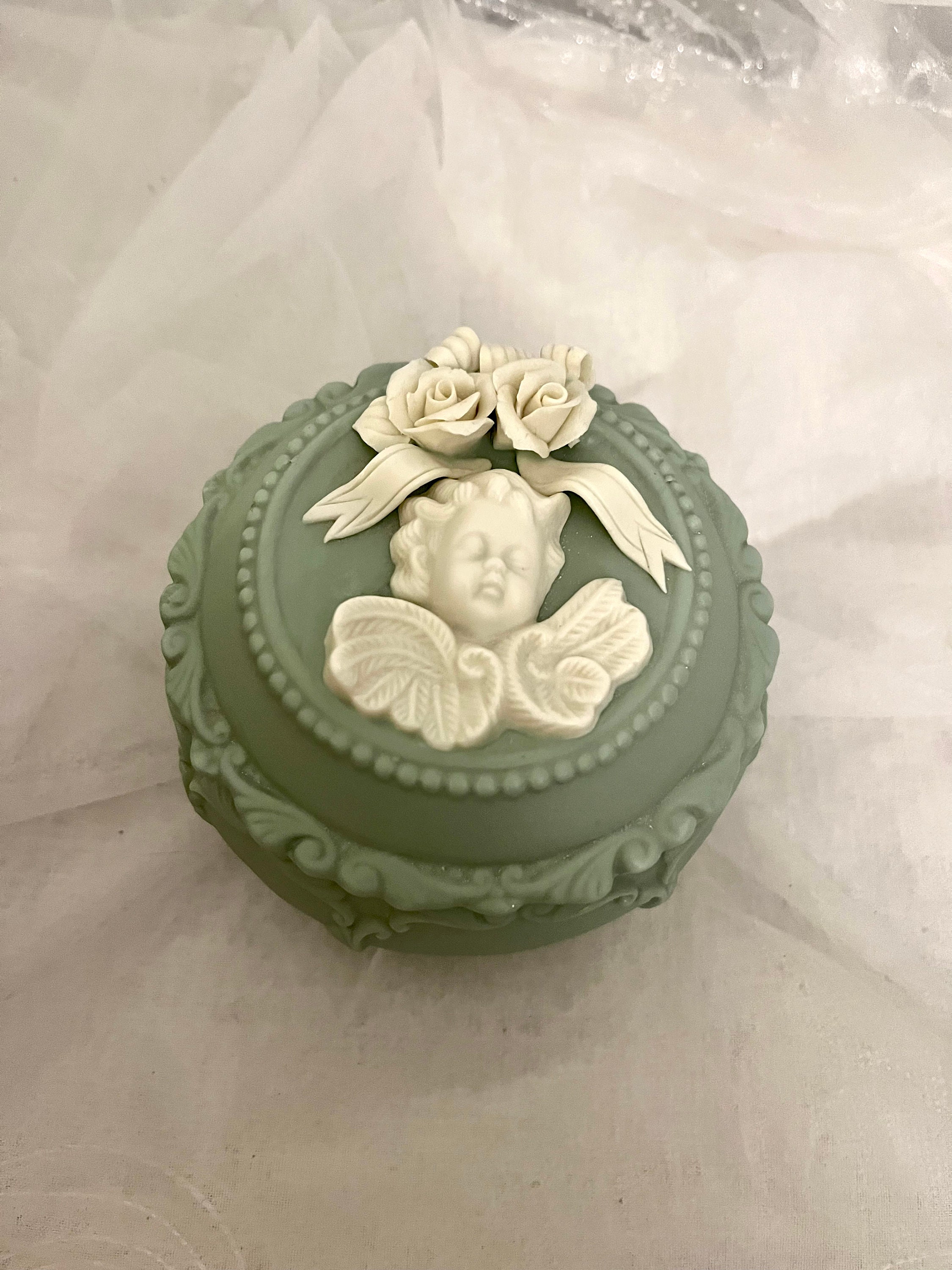 Lovely Green Jasper Ware White Angel Flower Cameo Lid Trinket Box