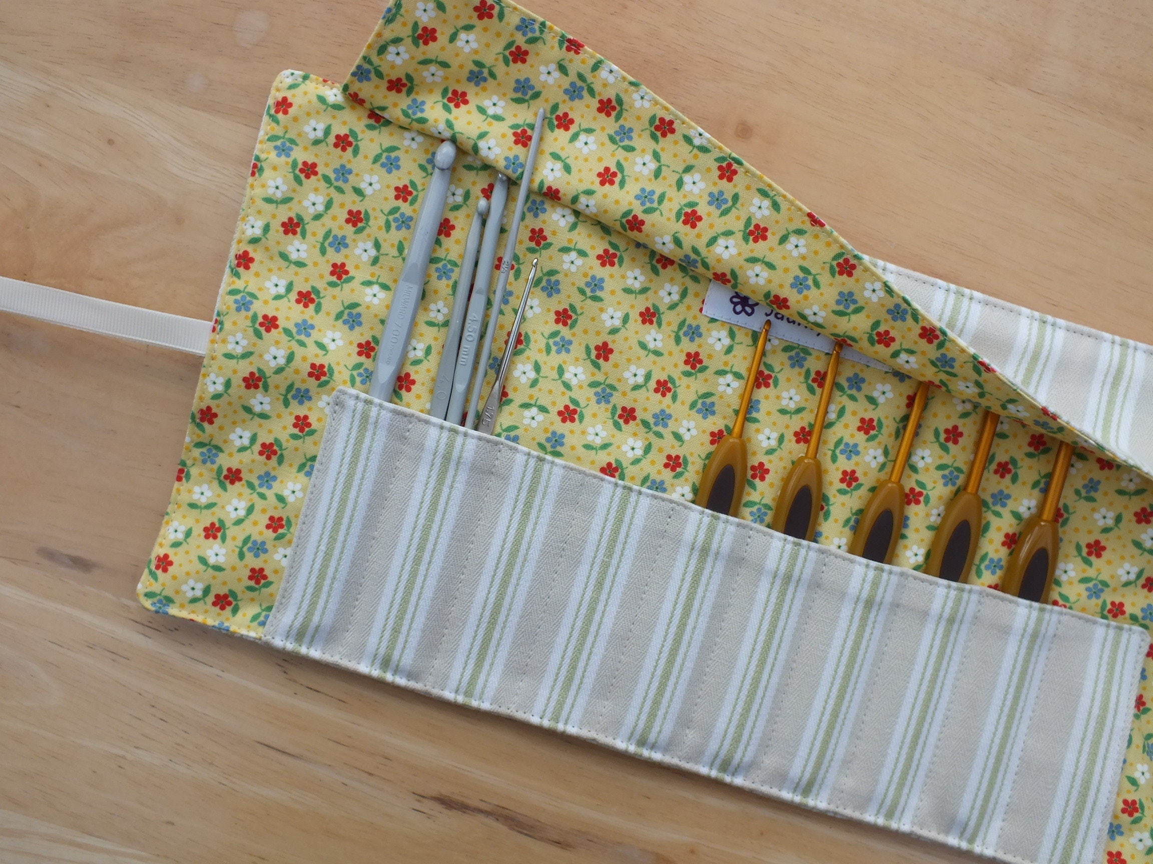 crochet hook hand luggage