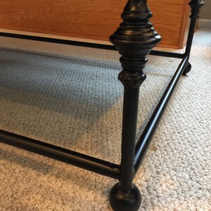 Custom Cowhide Iron Base Coffee Table Ottoman bild 3