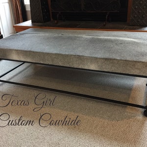 Custom Cowhide Iron Base Coffee Table Ottoman bild 1