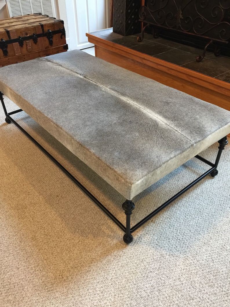 Custom Cowhide Iron Base Coffee Table Ottoman bild 2